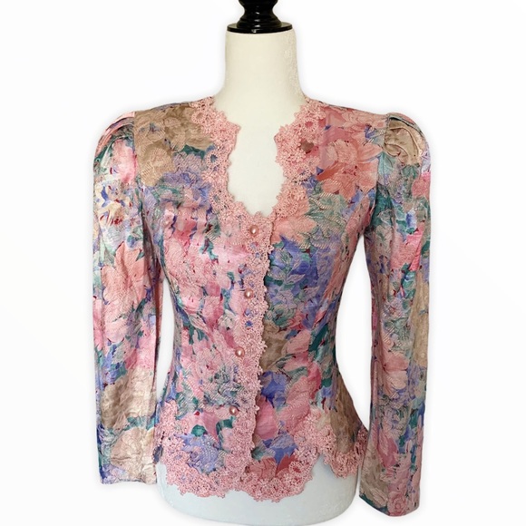 Vintage Tops - Heritage House Vintage Cottagecore Pink Floral Gothic Top Size 6